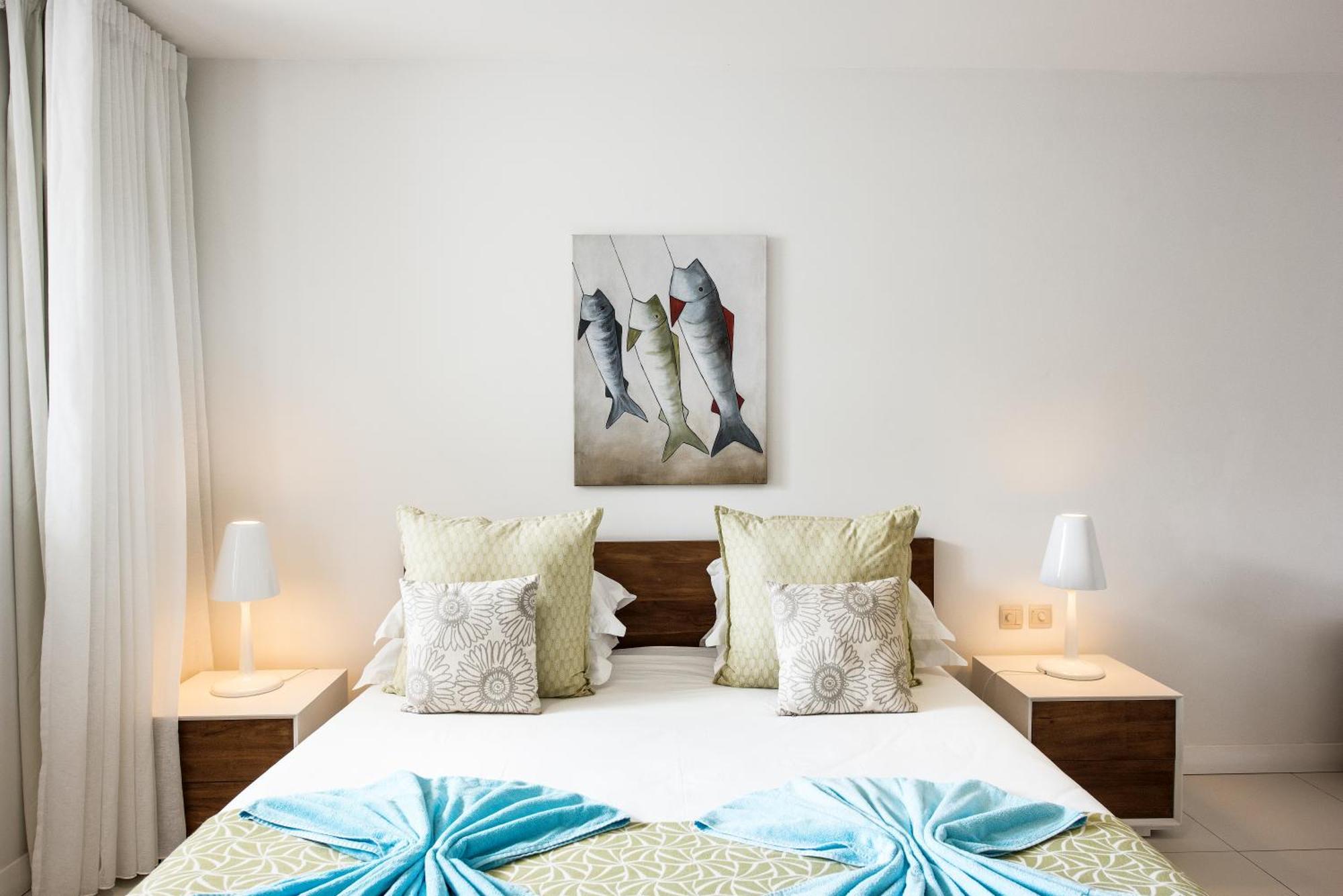 Apartment West Island By Horizon Holidays